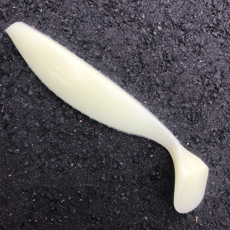 Soft Plastics Leading Lures Rattling 9" Shad Glow